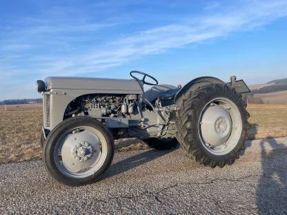 Oldtimer Massey Ferguson TEF