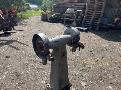 Bild 3:Doppelschleifbock