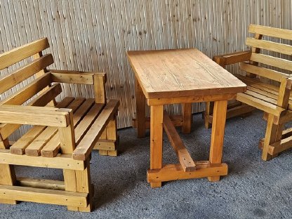 Bild 2:Gartengarnitur mit Tisch