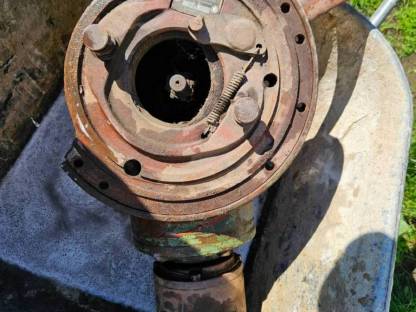 Bild 8:Außenantrieb für MAN Traktor AS 440