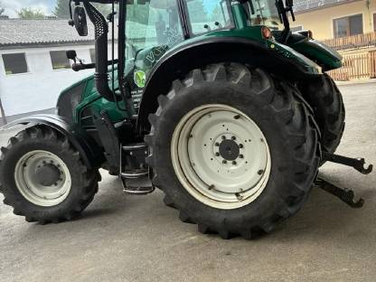 Bild 4:Valtra N143 Direct