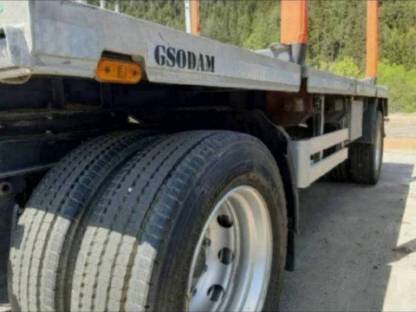 Bild 2:Gsodam LKW Holzanhänger 2-Achs mit Plateau Rungenanhänger