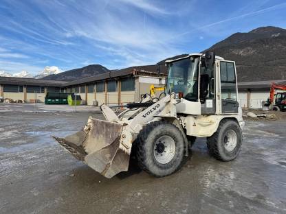 Volvo L30B