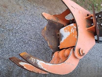 Bild 6:Fällgreifer Axer 230