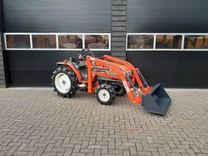 Yanmar F180 mini tractor + frontlader