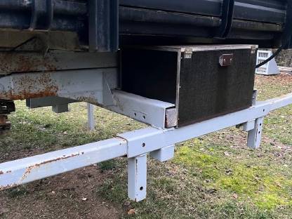 Bild 8:Kipperplateau für Krananhänger