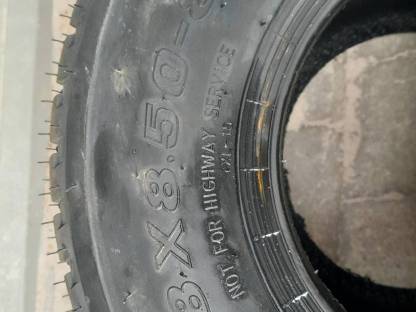 Bild 2:Reifen Rasentraktor