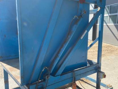 Bild 4:Kistenkipper Kistenentleerer