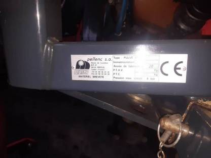 Bild 2:Pellenc Pflanzenschutzspritze für Weinbau Großbetrieb