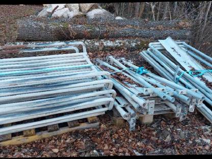 Bild 2:Torsteuerung und Boxen