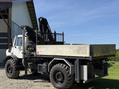 Bild 5:Unimog U2150 mit Hiab 112