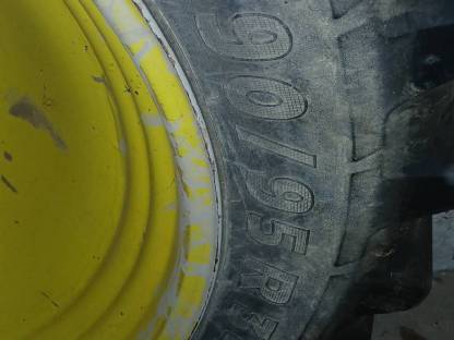 Bild 6:Verkaufe Pflegereifen für JD 6320