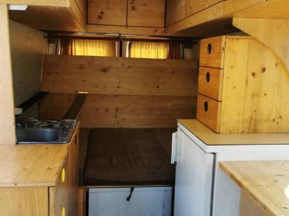 Bild 4:umgebauten VW Bus