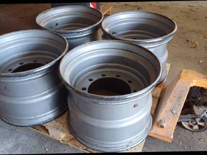 Bild 2:Stahlfelgen 16.00×22.5 TH2