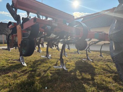 Bild 3:Kverneland Turbo II TS 13 verbreitert auf TS 15