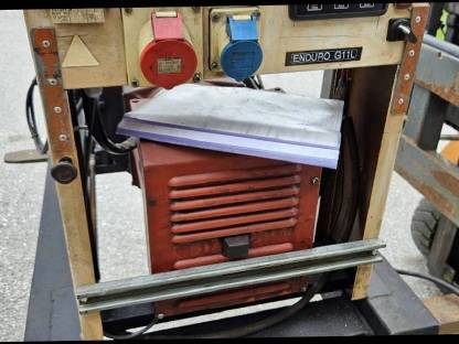 Bild 5:Stromaggregat 11 kW Diesel