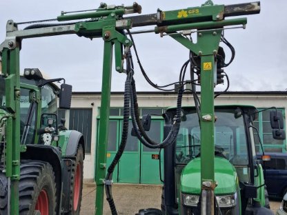 Bild 3:Weinbau Überzeilenstockputzer