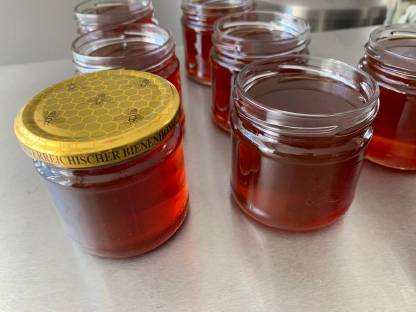 Bild 6:Sommertracht-Honig