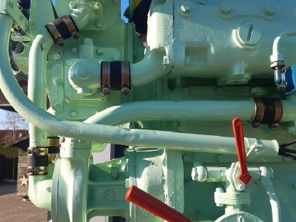 Bild 9:MWM RHS 518V Dieselmotor