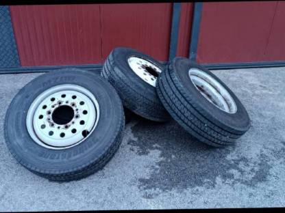 Reifen Bridgestone 4 Stk. 265/70 R19.5