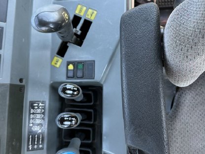 Bild 4:Valtra 6550 Hi Tech Forst Rüfa, Wegezapfwelle