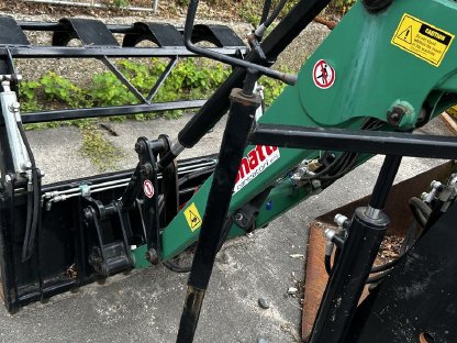 Bild 2:Traktor, Schmalspurschlepper, mit Frontlader, Ferrari Thor 80AR