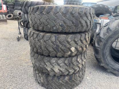 Reifen 365/85R20 Continental HCS und 495/85R20 Michelin XZL 2