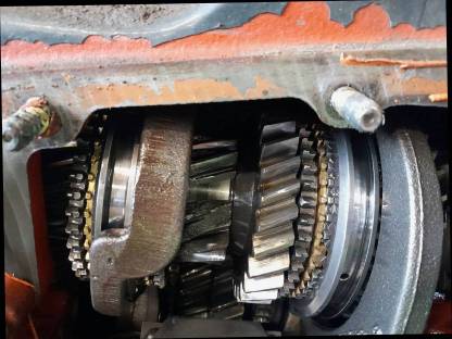 Bild 3:Getriebe Steyr 8110- 8130 DW 903