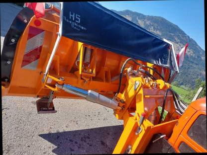 Bild 4:Schneepflug Hauer 2600