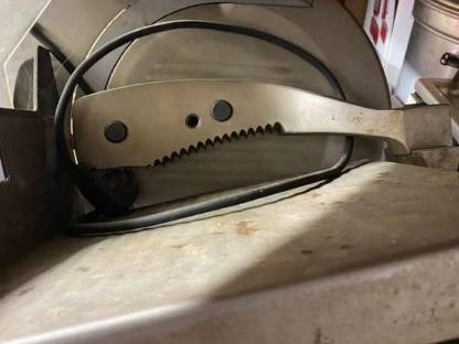 Bild 2:Schneidemaschine