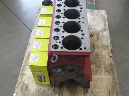 Bild 5:Motorblock Steyr 1090 1100 1108 WD610 Laufbuchsen neu