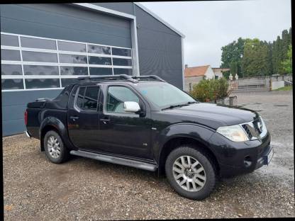 Nissan Navarra V6