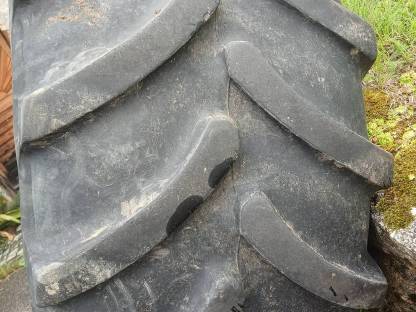 Bild 3:Firestone 650/65/R42