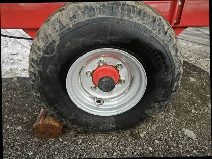 Bild 8:Pöttinger Boss II Tieflader