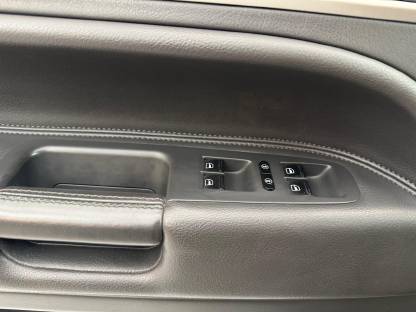 Bild 6:VW Touareg R5 TDI neues Pickerl ohne Mängel