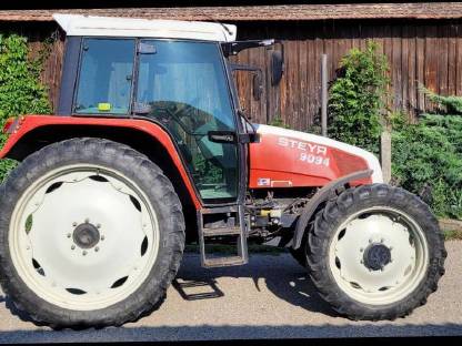 Bild 5:Steyr 9094 A - EHR, Lastschaltung, Fronthydraulik