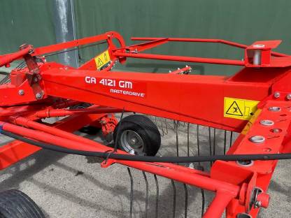 Bild 4:Kuhn GA4121 GM Schwader