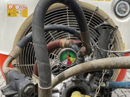 Bild 4:Friuli Weingartenspritze