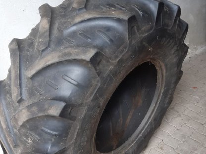 Bild 2:Verschenke Reifen Kleber Super 8L 480/70R24