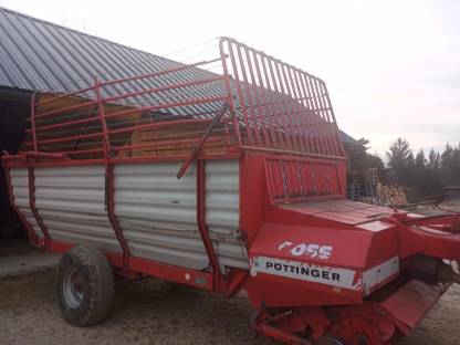 Bild 3:Ladewagen Pöttinger Boss 1