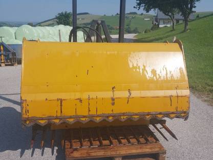 Bild 3:Mammut Silozange 195