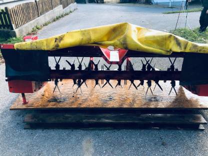 Bild 3:Pöttinger Aufbereiter Novacat 265 H