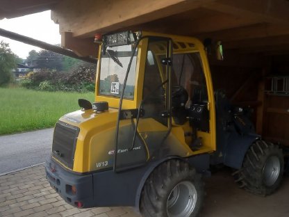 Bild 3:Eurotrac W13F Hoflader