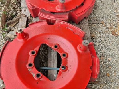 Bild 2:Fendt Radgewichte