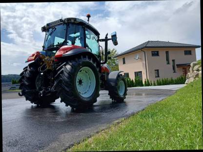 Bild 4:Steyr 4065 S Kompakt