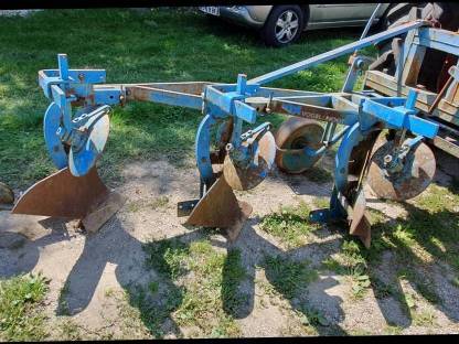 Bild 3:3-Schar Pflug Vogel & Noot