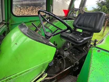 Bild 5:Deutz 4506 mit Frontlader