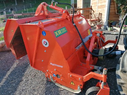 Bild 6:Schlegelmulcher mit Sammelcontainer Agrimaster XR130 neuwertig