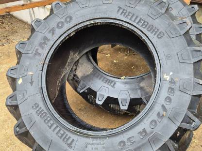 Bild 3:Reifen 480/70R30