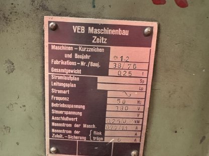 Bild 3:Schleifautomat für Kreissägeblätter